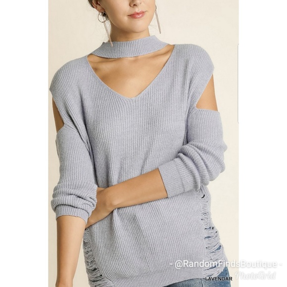 Cold shoulder choker gray lavender sweater - Picture 3 of 7